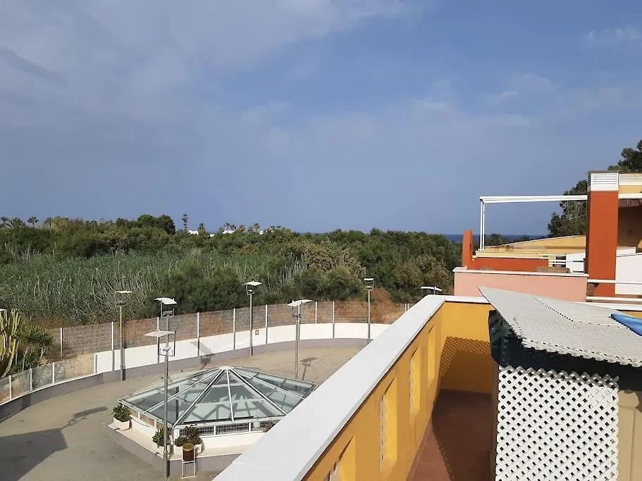 Atico 1ª Linea De Playa, Vistas Laguna Y El Mar ベラ アパート